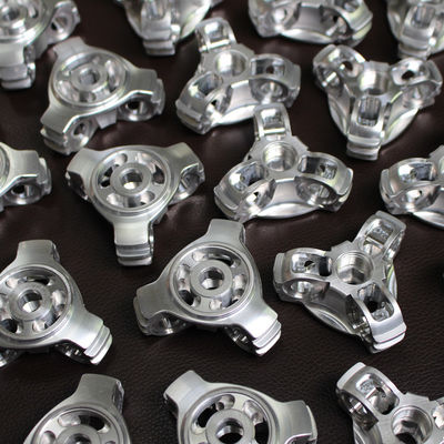 Mekanik Yüksek Hassasiyetli CNC Alüminyum Parçalar CNC Torna İşlenmiş İşlem