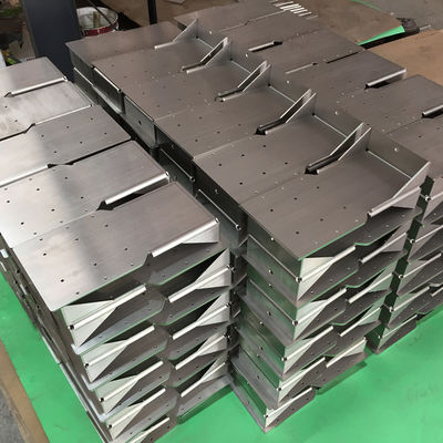 Lazer Kesim Bükme Hassas Sac Metal Parçalar Paslanmaz Çelik 304 Malzeme