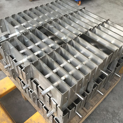 CNC Torna Kaynak Hassas Sac Metal Bileşenleri Paslanmaz Çelik 304 Malzeme